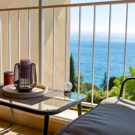 Apartment Deluxe Ana 100 M From The Opatija